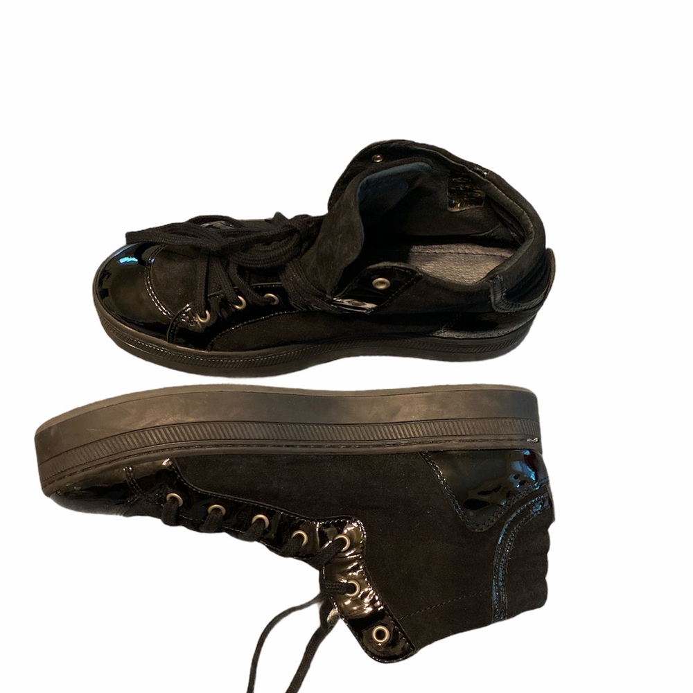 Pataugas black high top leather shoes!